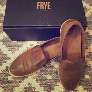 Frye Dylan Slip On 8.5 Cognac